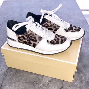 🐆 New Michael Kors White Leather Hair Calf Shoes